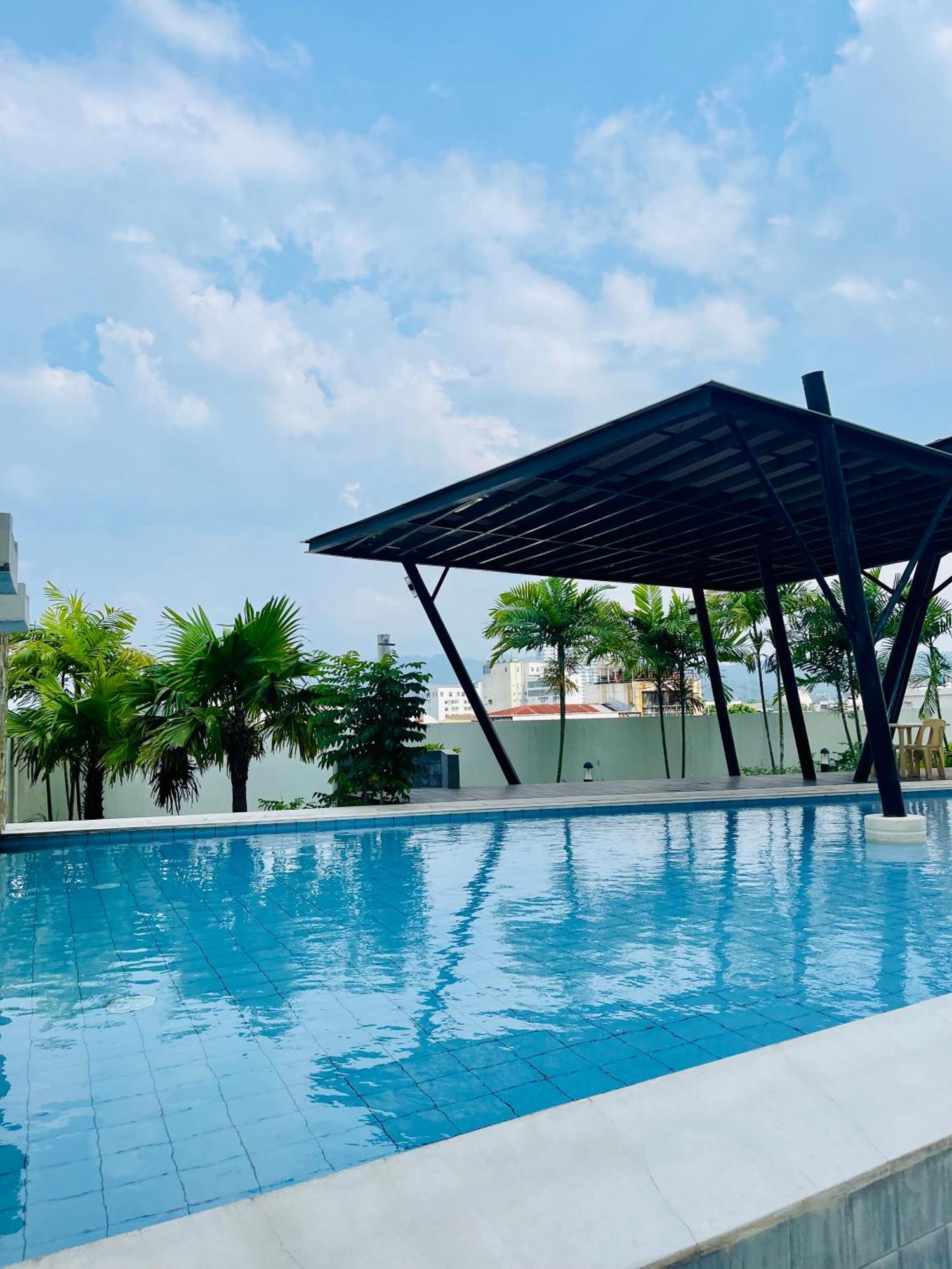 2-Bedroom Condo Unit With Balcony At Centrio Tower Beside Ayala Centrio Mall Downtown Cdo 카가얀드오로 외부 사진