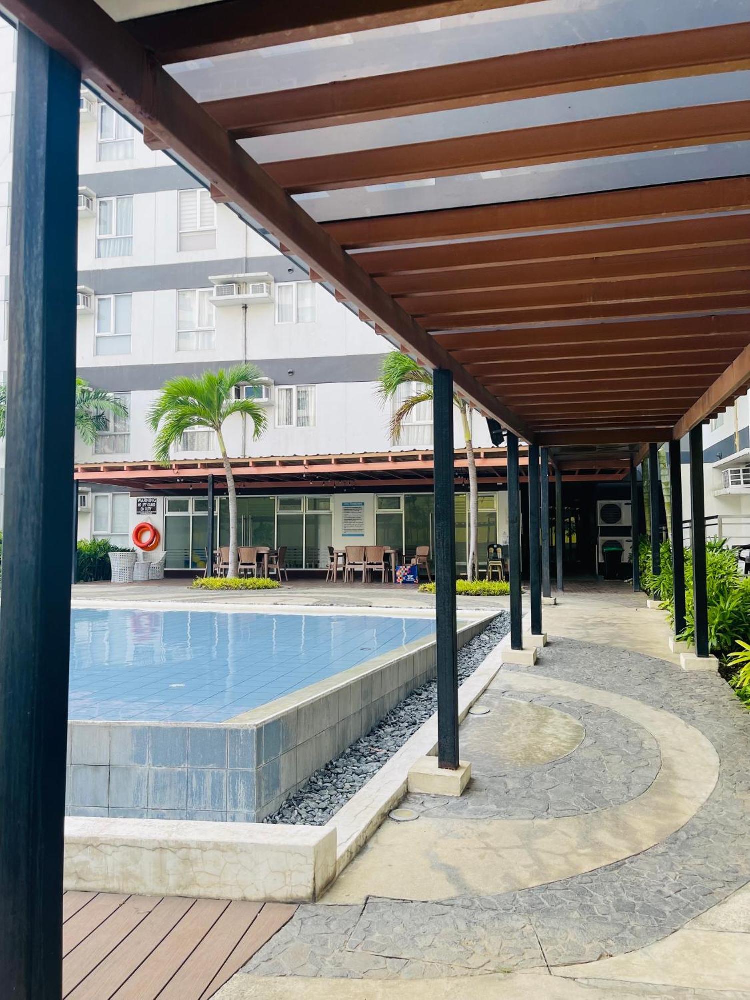2-Bedroom Condo Unit With Balcony At Centrio Tower Beside Ayala Centrio Mall Downtown Cdo 카가얀드오로 외부 사진