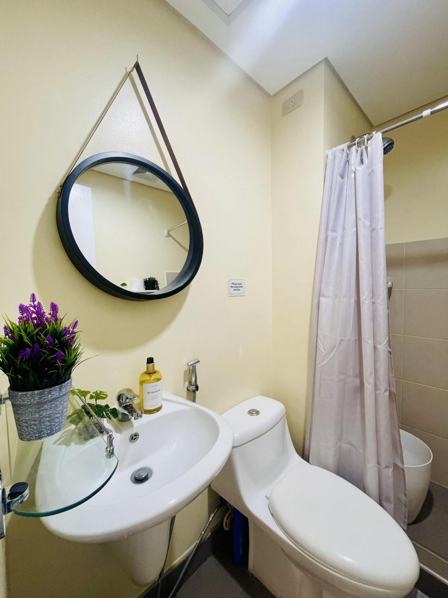 2-Bedroom Condo Unit With Balcony At Centrio Tower Beside Ayala Centrio Mall Downtown Cdo 카가얀드오로 외부 사진