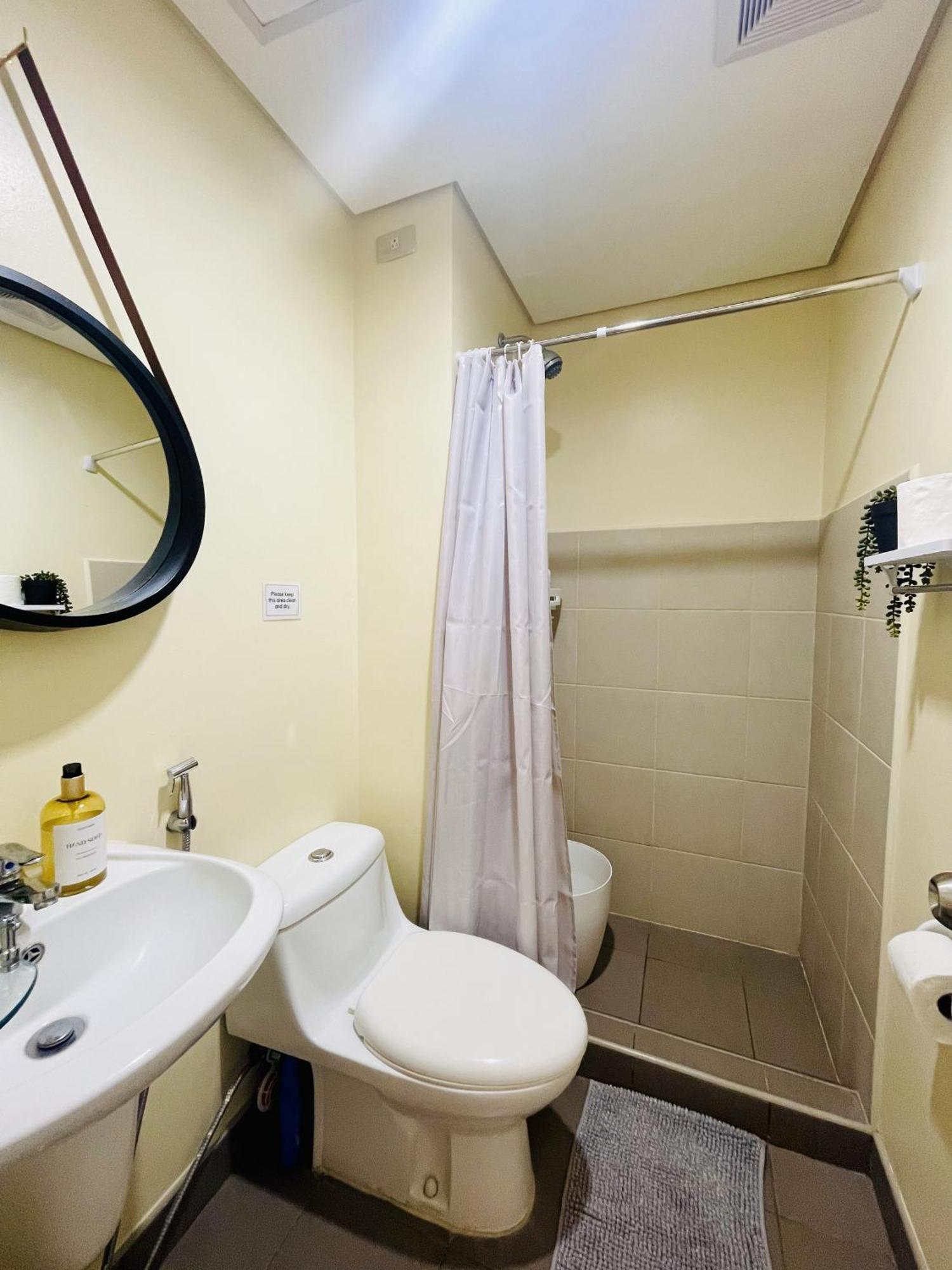 2-Bedroom Condo Unit With Balcony At Centrio Tower Beside Ayala Centrio Mall Downtown Cdo 카가얀드오로 외부 사진