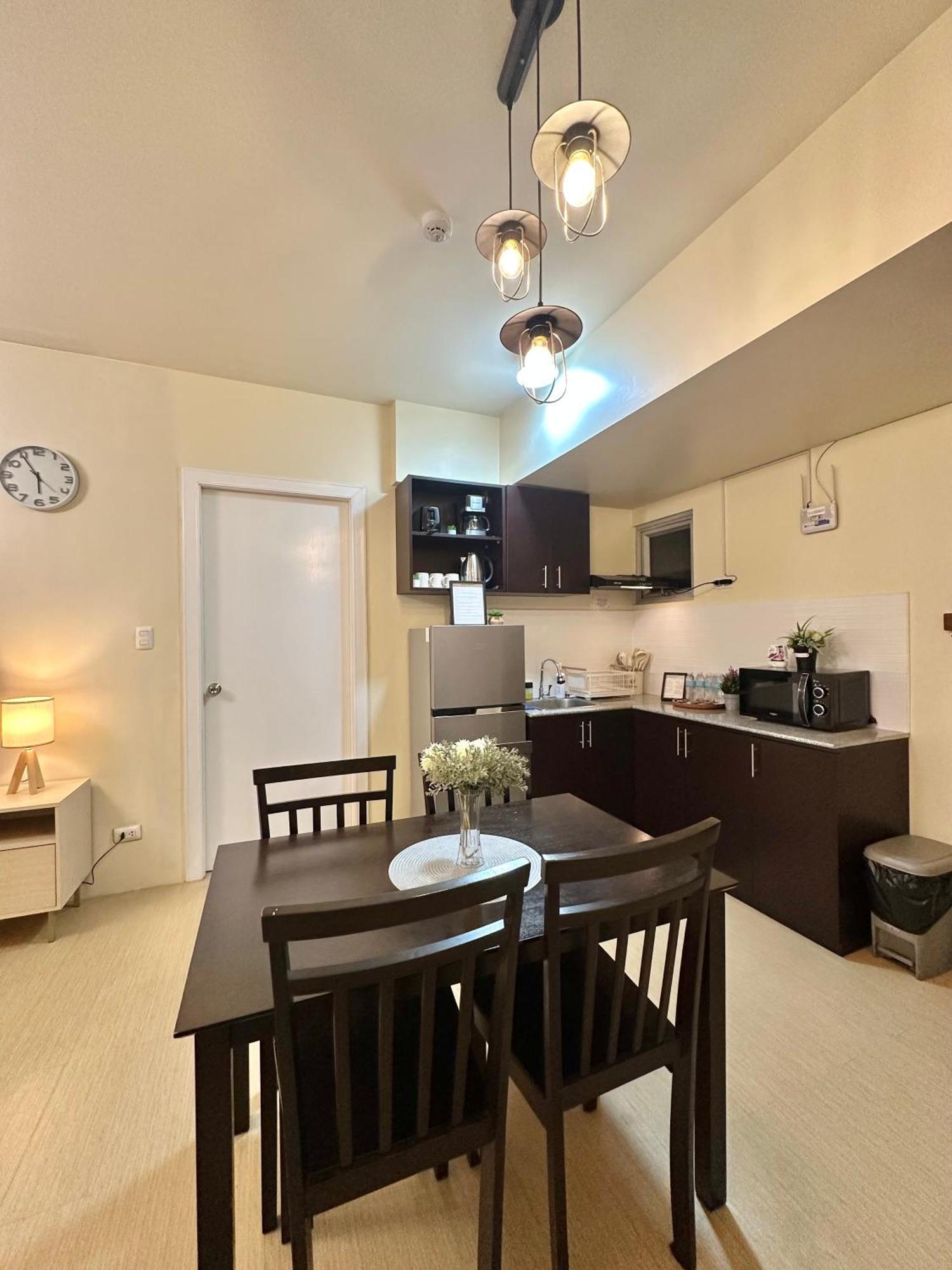 2-Bedroom Condo Unit With Balcony At Centrio Tower Beside Ayala Centrio Mall Downtown Cdo 카가얀드오로 외부 사진